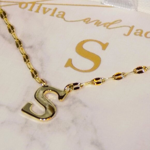 New Olivia and Jackson Fine Silver Plate Initial Letter S Gold Pendant Necklace - Picture 2 of 4